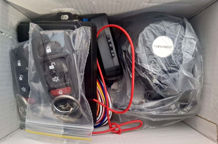 دزدگیر خودرو بلوتوثی پاناتک مدل P-CA503